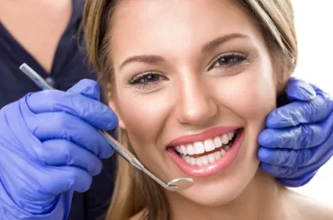 Laser-Teeth-Whitening-