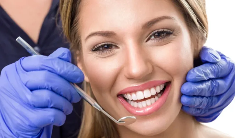 Laser-Teeth-Whitening-